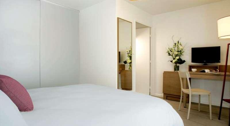 Terres De France - Appart'Hotel Quimper Bretagne Room photo